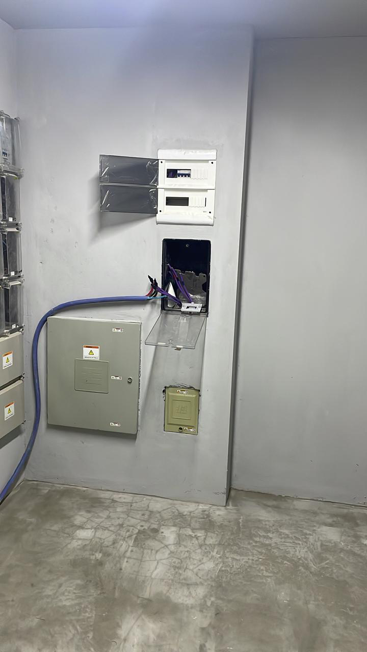 Tablero y canalización eléctrica