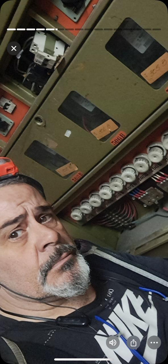 Trabajo eléctrico industrial